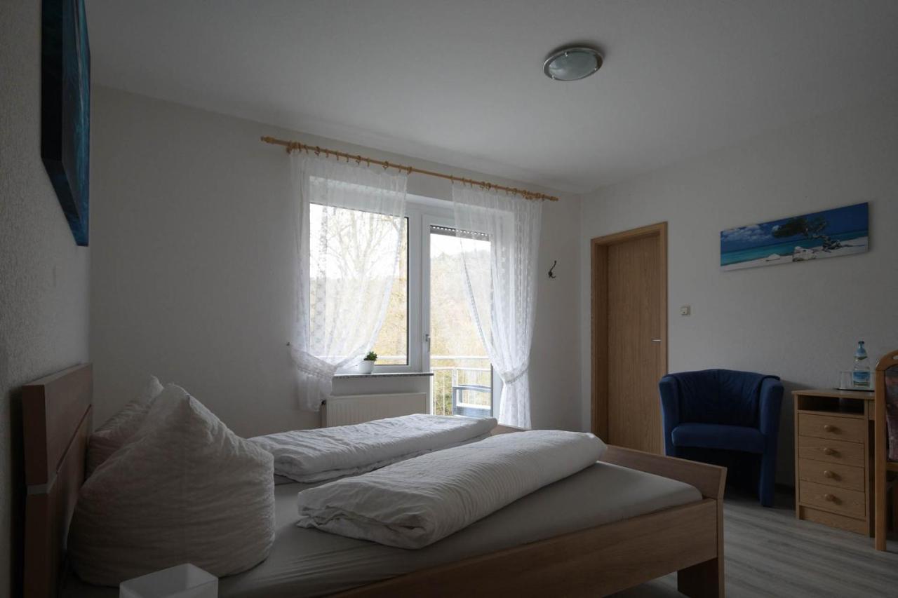 Zimmer Ohne Fruehstueck In Der Forellenzucht Burgen  Exterior foto