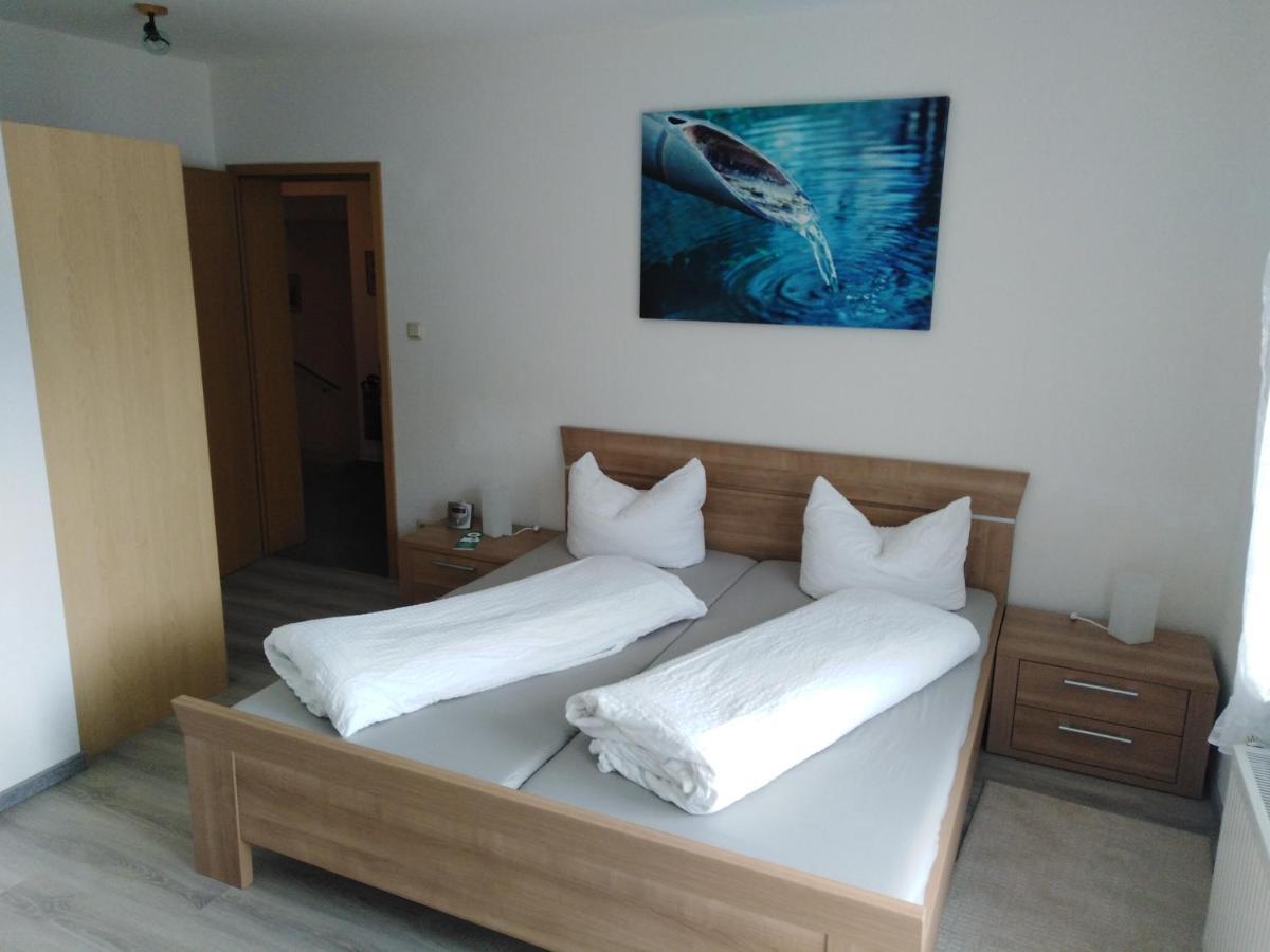 Zimmer Ohne Fruehstueck In Der Forellenzucht Burgen  Exterior foto